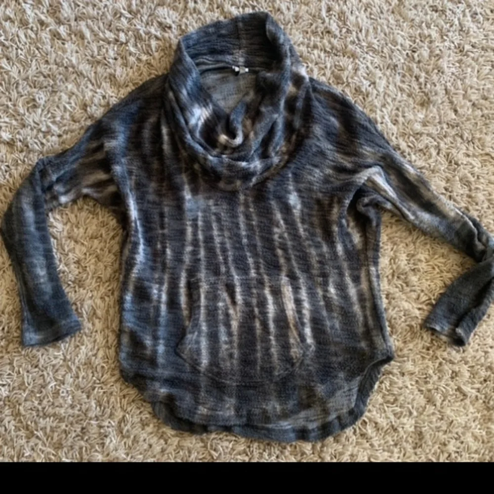 COPY - COPY - XCVI medium top tie dye